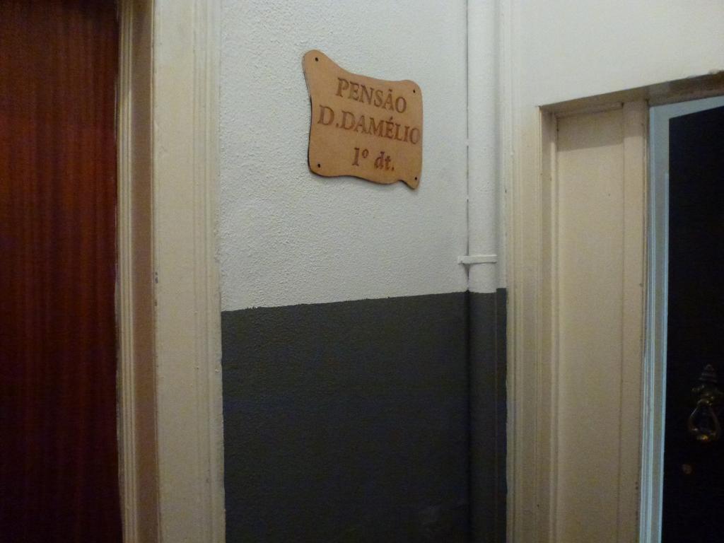 Hospedaria D. Damelio Lisboa Екстериор снимка